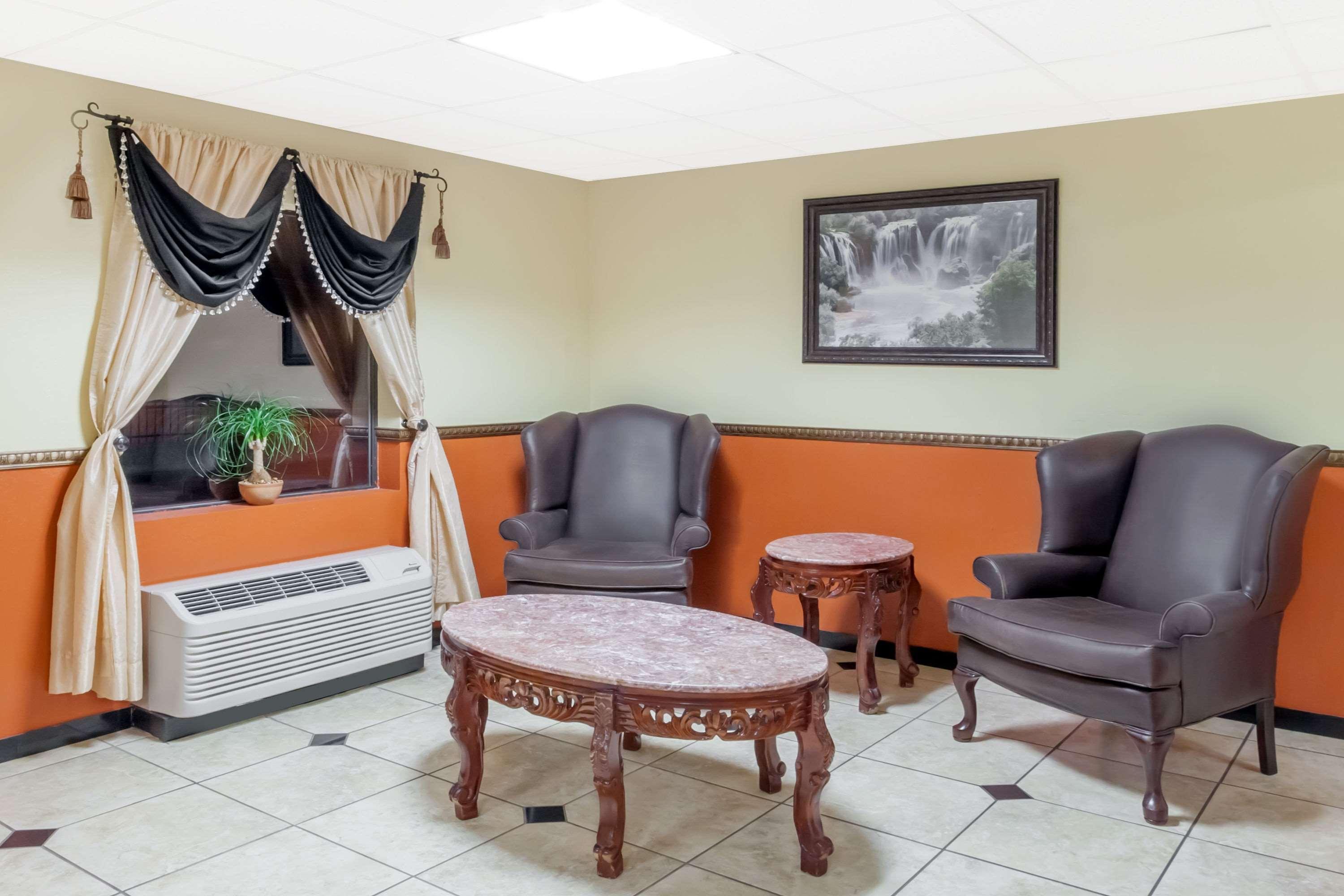 Clarion Pointe Kimball By Choice Hotels Екстериор снимка