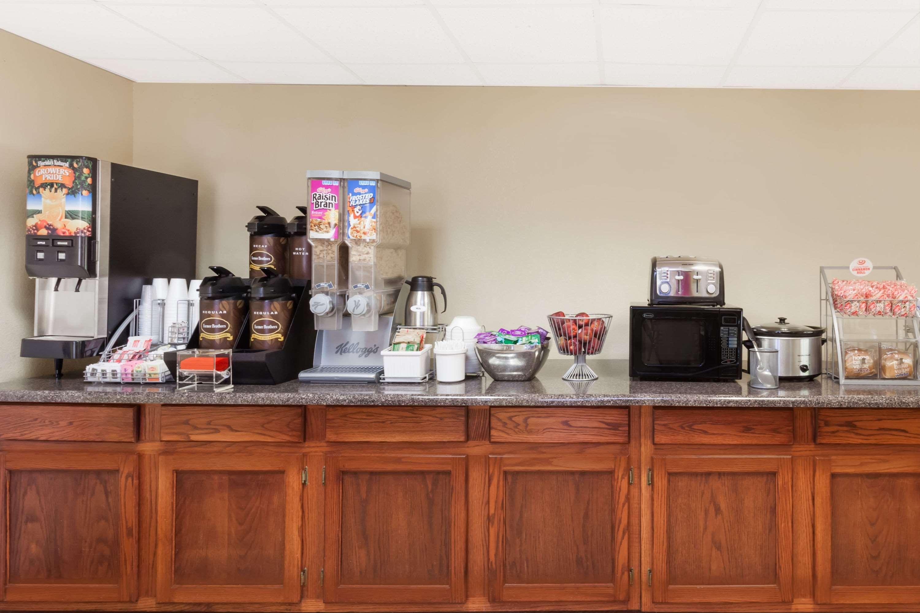 Clarion Pointe Kimball By Choice Hotels Екстериор снимка