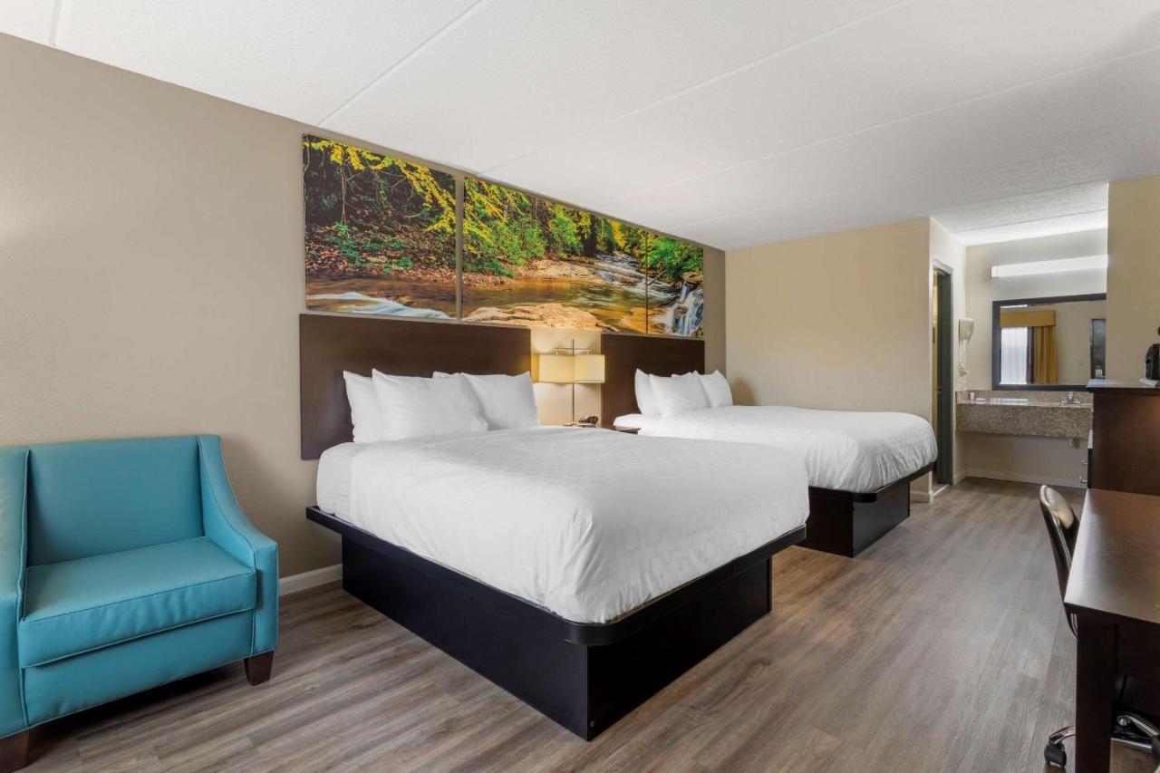 Clarion Pointe Kimball By Choice Hotels Екстериор снимка